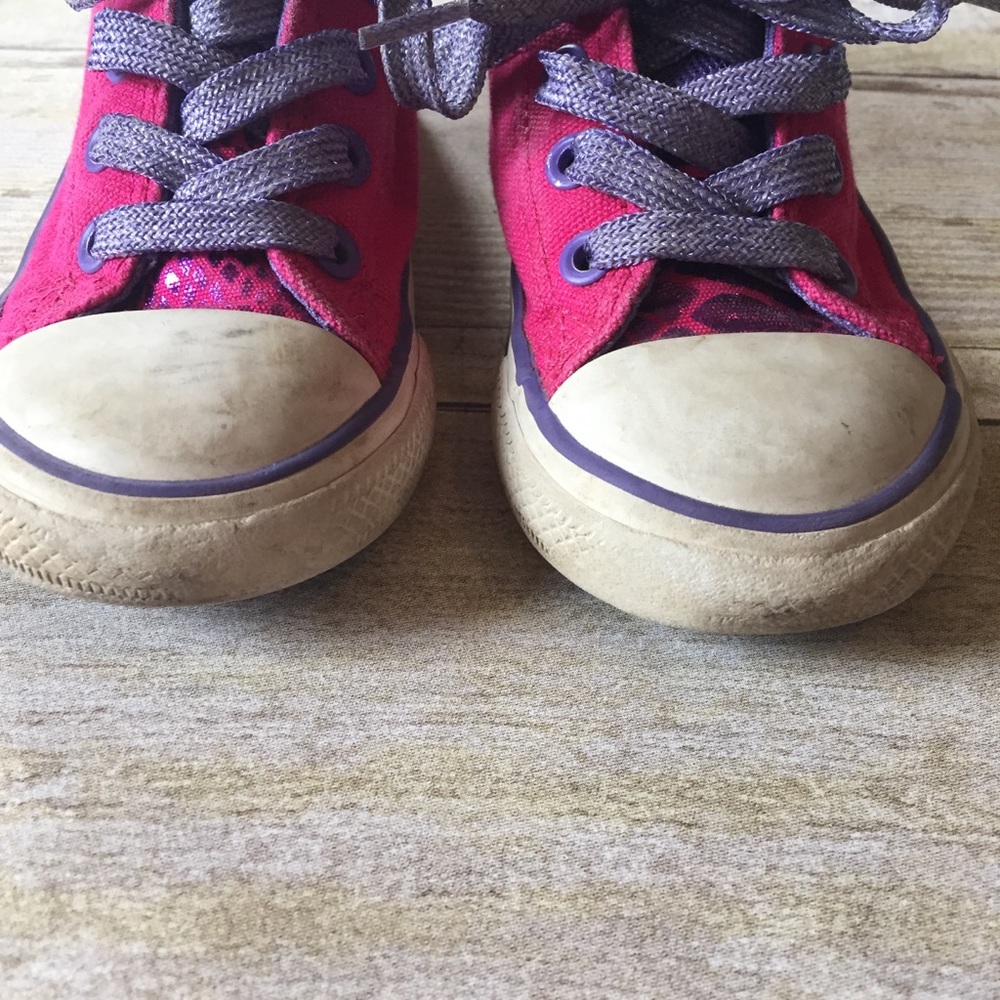 Converse | toddler size 6 - Picture 2 of 4